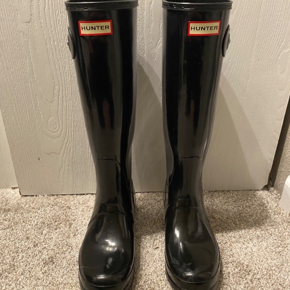 Hunter Tall Black Boots with Boot Socks - Picture 2 of 9